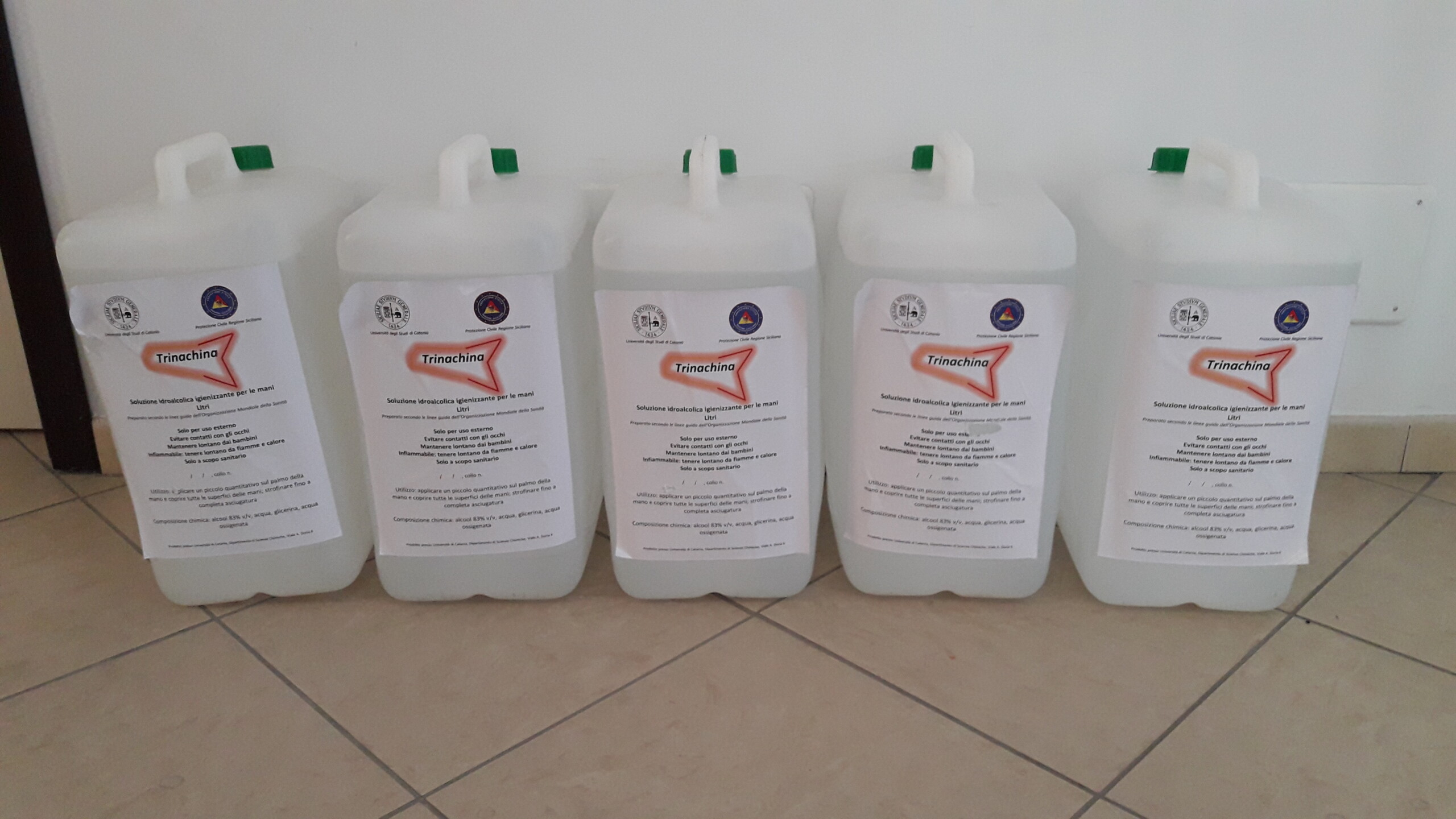 “Trinachina”, 150 litri di igienizzante per le mani donati dall’Università di Catania alla Caritas Diocesana di Patti