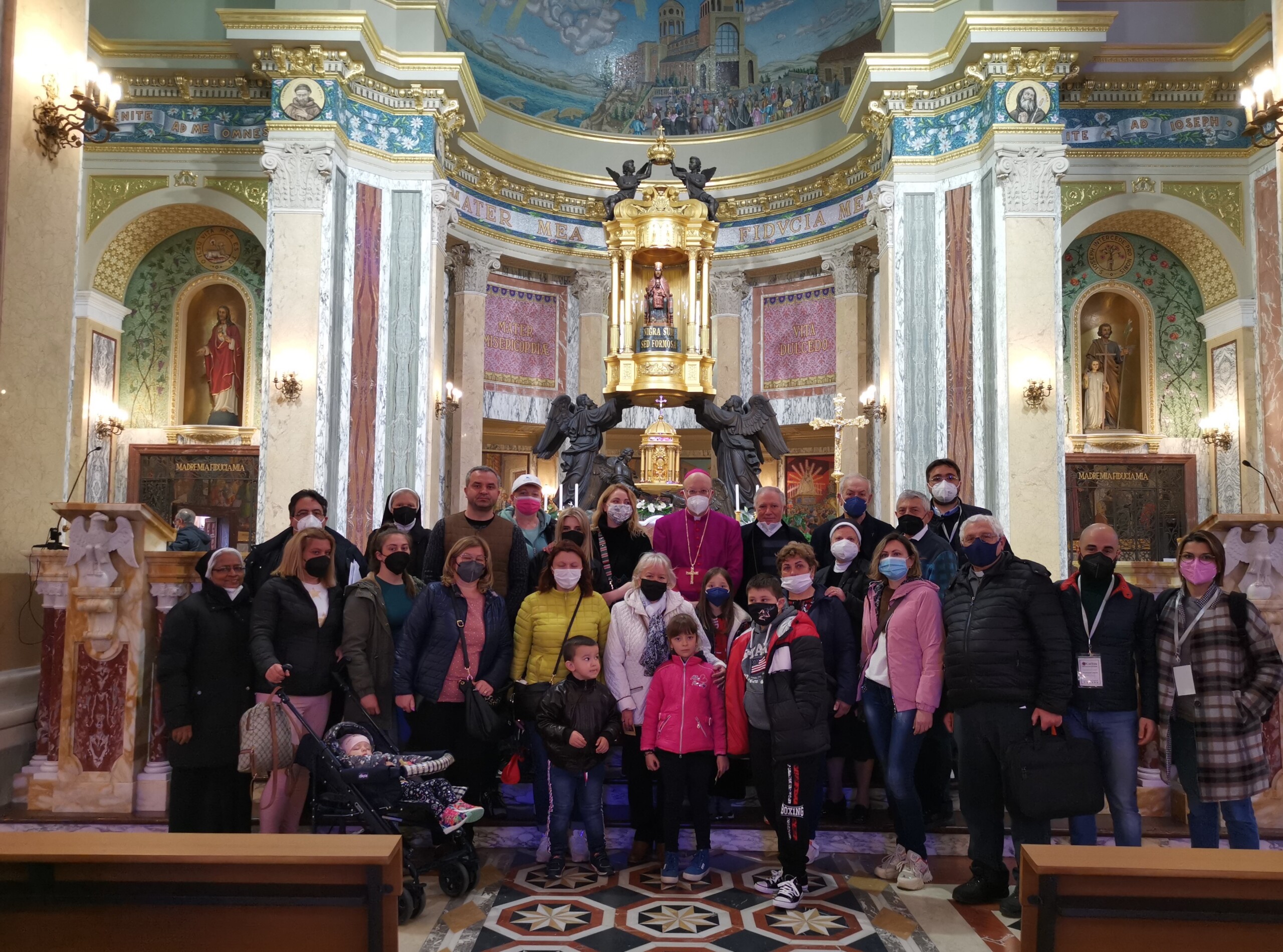 Il Vescovo Guglielmo incontra le famiglie ucraine accolte in Diocesi